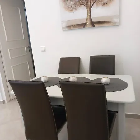 In The Centre For 4 People